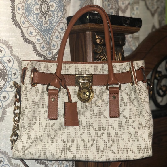 Michael Kors Purse - Picture 1 of 4